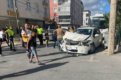 Tekirdağ’da Kamyonet Otomobille Çarpıştı: 2 Yaralı