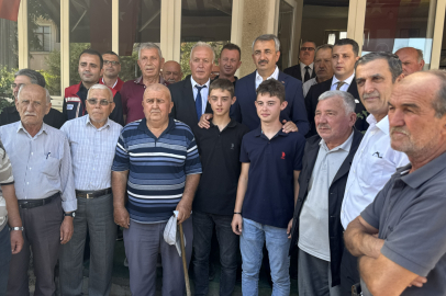 Köye Gelen Validen Düve İsteyen İkizlerin İsteği Geri Çevrilmedi