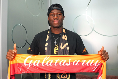 Wilfried Singo, Galatasaray Tarihinin 7. Fildişi Sahilli Futbolcusu Oldu