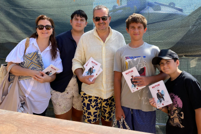 Erikli'de Tatilcilere Zafer Bayramı'na Anlamlı Hediye