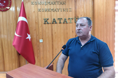 Gündoğdu; “Gazi Mahmut Bey’in Mezarı Onarılmalı”