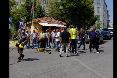 Kırklareli’nde “Dip Köşe Temizlikleri” Bademlik Mahallesi’nde Devam Etti