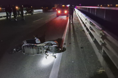 Edirne'de Taksi İle Elektrikli Motosikletin Çarpıştığı Kazada 2 Kişi Yaralandı