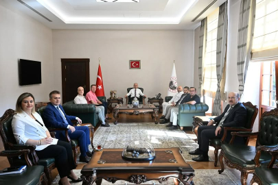 Kırklareli Valisi Uğur Turan, İl Yöneticilerini Kabul Etti