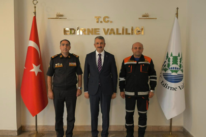 Azerbaycanlı Yetkililerden Edirne Valisi Sezer’e Ziyaret