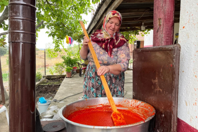 Hayrabolu'da Kışa Hazırlık Başladı: Kazanlar Salça İçin Kaynıyor