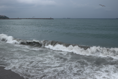 Tekirdağ'da Poyraz Deniz Ulaşımını Olumsuz Etkiliyor