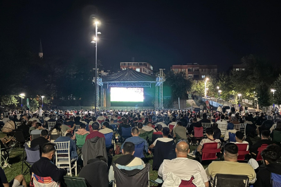 Başkan Bulut, Milli Maçı Vatandaşlarla İzledi