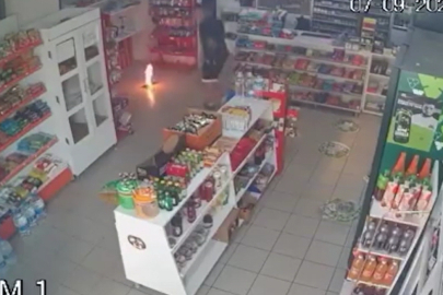 Edirne'de Market Sahibinin Elindeki Çakmak Gazı Tüpü Alev Aldı