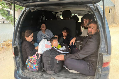 Edirne'de Bir Panelvanda 16 Düzensiz Göçmen Yakalandı