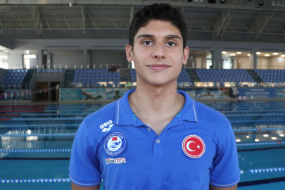 Genç Milli Yüzücü Emre Onuş'un Hedefi Avrupa'da Kürsü