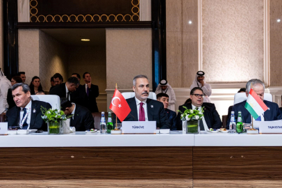 Bakan Fidan Katar’da