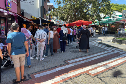Edirne’de Hafta Sonu Bereketi: Ciğercilerde Metrelerce Kuyruk