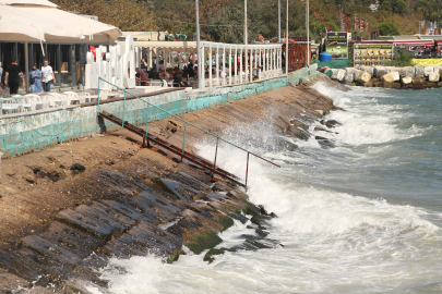 Tekirdağ'da Etkili Olan Poyraz Deniz Ulaşımını Olumsuz Etkiliyor