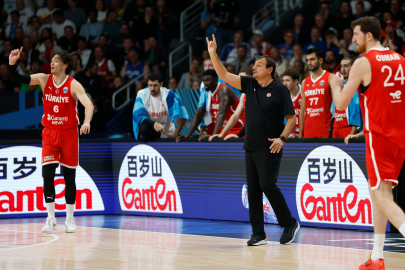 Ergin Ataman, Avrupa Şampiyonası'nın En İyi Başantrenörü Seçildi