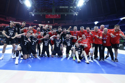 A Milli Erkek Voleybol Takımı, Namağlup Son 16 Turuna Yükseldi