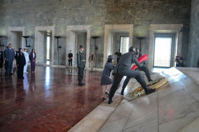 Japonya Prensesi Akiko Anıtkabir’i Ziyaret Etti