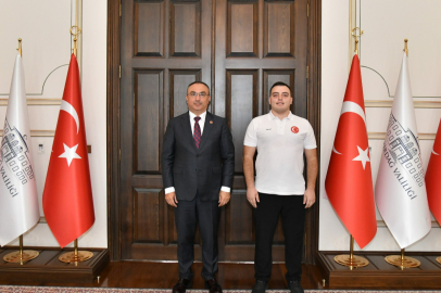Vali Soytürk, Atletizm İl Temsilcisini Kabul Etti
