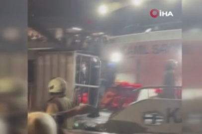 İstanbul Boğazı'nda Panik Anları Kamerada: Yolcu Vapuru ile Gemi Çarpıştı