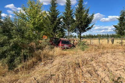 Kırklareli'nde Tarlaya Devrilen Otomobildeki 4 Kişi Yaralandı