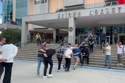 ‎Edirne'de Şehit Babasını Dolandıran 11 Şüpheli Adliyede