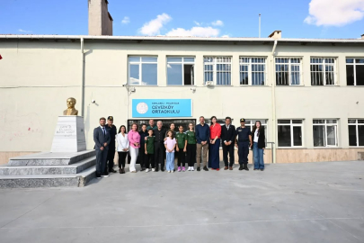 Vali Turan’dan Cevizköy Ortaokulu’na Ziyaret