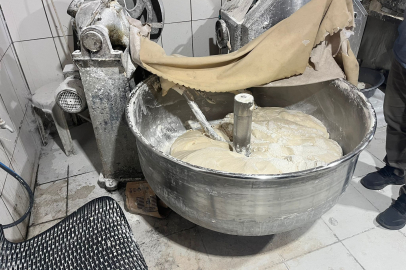 Edirne'de Ruhsatı Olmayan ve İzinsiz İşletilen Ekmek Fırını Mühürlendi