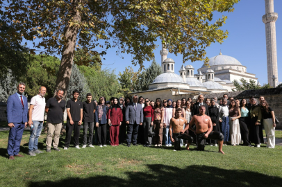 TÜ'ye Yeni Başlayan Öğrencilere Kırkpınar Yağlı Güreşleri Tanıtıldı