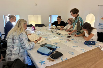 Trakya Üniversitesi Öğrencilerinden Geleneksel Türk Motifleri Çalışması