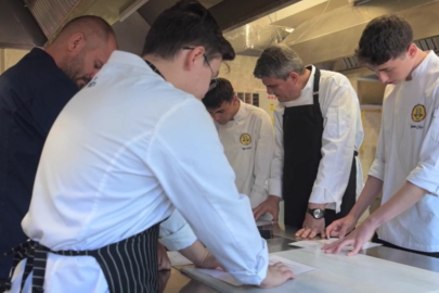 Uluslararası Yarışmada Madalya Kazanan Aşçı Adaylarının Hedefi Dünya Mutfağını Tanımak
