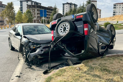 Edirne’de Trafik Kazası: Otomobil Ters Döndü