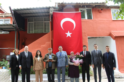 Kırklareli'nde Yükümlüler Şehit Anıl Yalap'ın Ailesinin Yaşadığı Evi Boyadı