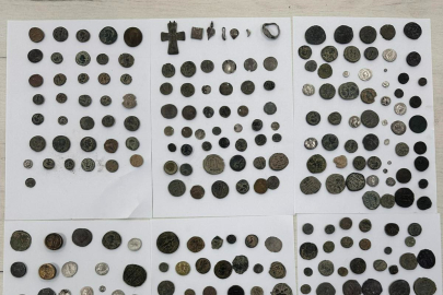 Yurt Dışına Kaçırılan 307 Sikke ve 11 Obje Komşuya Takıldı