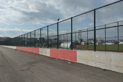 Tunca Spor Tesisleri’nin Duvarına Belediyeden Makyaj