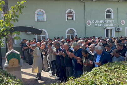 Edirne’de Oğlu Tarafından Öldürülen Anneye Son Görev
