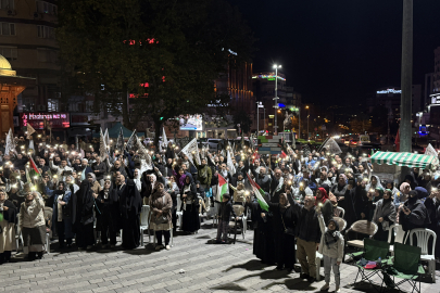Bursa ve Çevre İllerinde İsrail'in Küresel Sumud Filosu'na Saldırılarına Tepki
