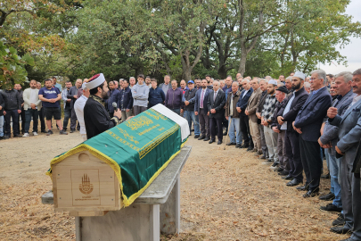 Enez'de Av Tüfeğiyle Öldürülen Şahıs Köy Mezarlığına Defnedildi