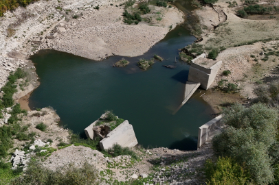 İstanbul'a Su Sağlayan Kazandere Barajı Kuruma Noktasına Geldi
