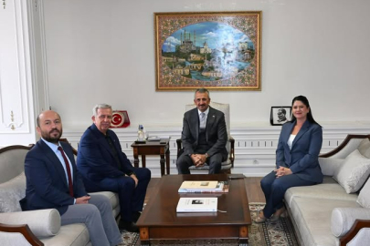 Mansur Yavaş’tan Vali Sezer’e Ziyaret