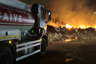 Tekirdağ'da Atık Toplama Merkezinde Çıkan Yangın Söndürüldü