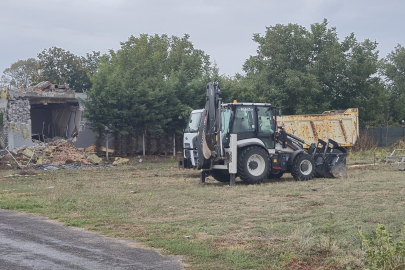 Edirne'deki Kaçak Villaya Yıkım