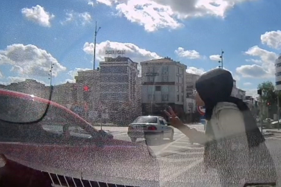 Kaza Tehlikesi Sözlü Tartışmayla Bitti