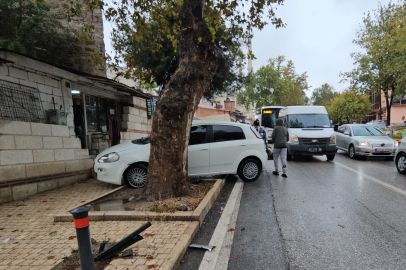 Edirne’de Yola Dökülen Yağ Zincirleme Kazaya Yol Açtı