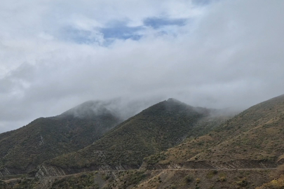 Ganos Dağı Sisle Kaplandı: Uçmakdere ve Yeniköy Bulutların Arasında Kaldı