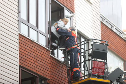 Kırklareli'nde 5 Katlı Binanın Bodrum Katında Çıkan Yangın Söndürüldü