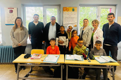 Uyanık Öğrencilerle Bir Araya Geldi