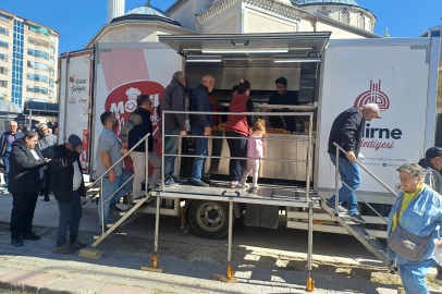 Edirne Belediyesi’nden Hayır Lokması İkramı