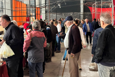 ‎Edirne'deki Emek Pazarı"nda Sabah Yoğunluğu
