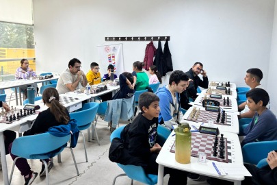 Edirne’deki Satranç Turnuvasının Şampiyonları