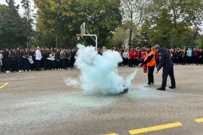 Edirne’de Öğrencilere Yönelik Yangın Tatbikatı